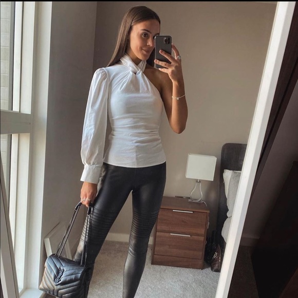 🤍🤍🤍ASYMMETRIC TOP - Picture 9 of 10